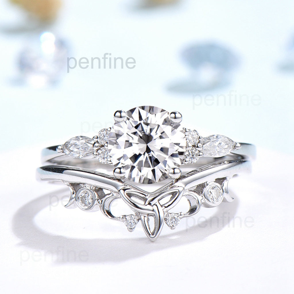 White Gold Diamond Engagement Rings: The Complete Guide