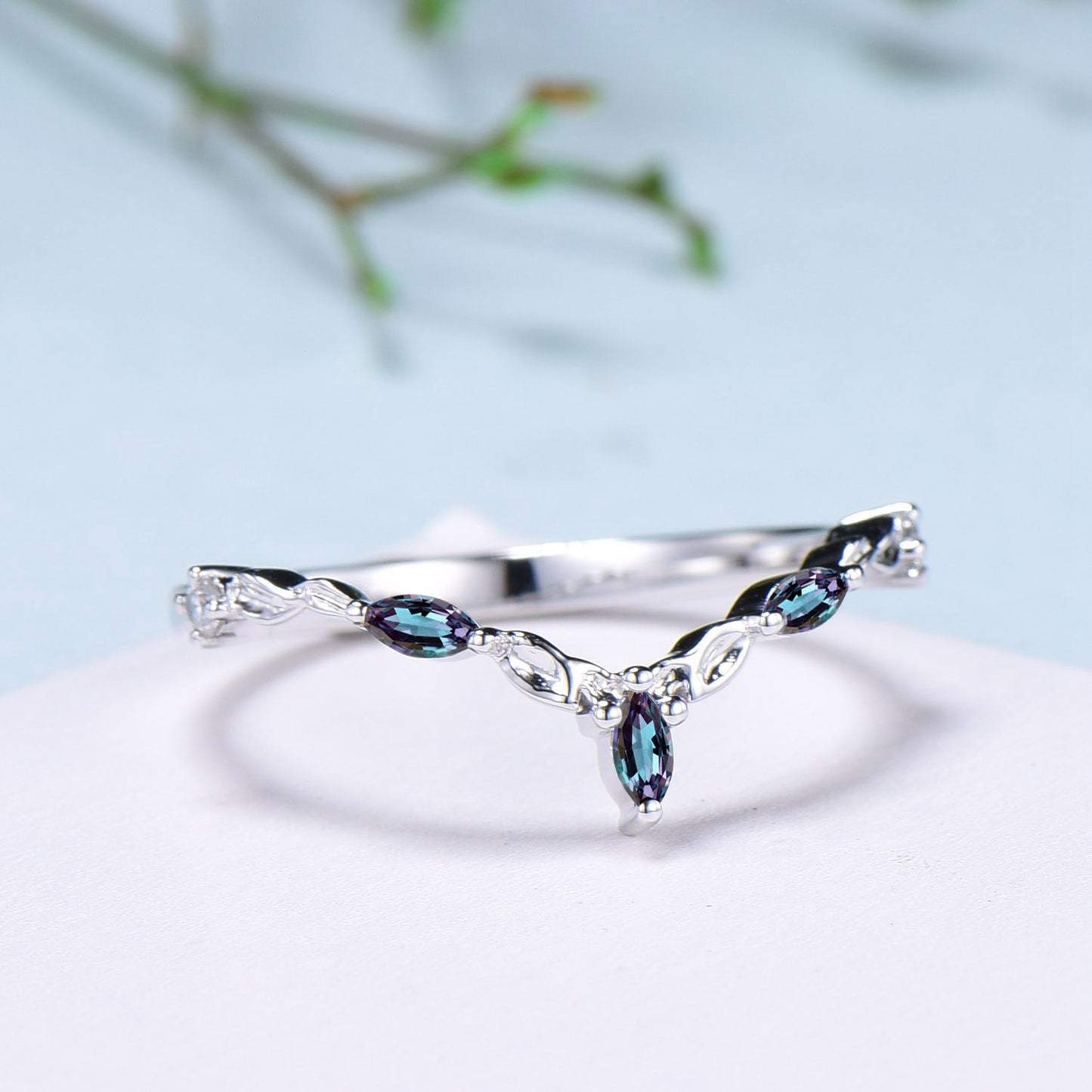 Vintage Curved V alexandrite wedding band yellow gold leaf vine matching band women unique art deco stacking promise ring anniversary gift - PENFINE