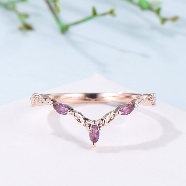 Vintage Curved V amethyst wedding band yellow gold leaf vine matching band purple crystal art deco stacking promise ring anniversary gift - PENFINE