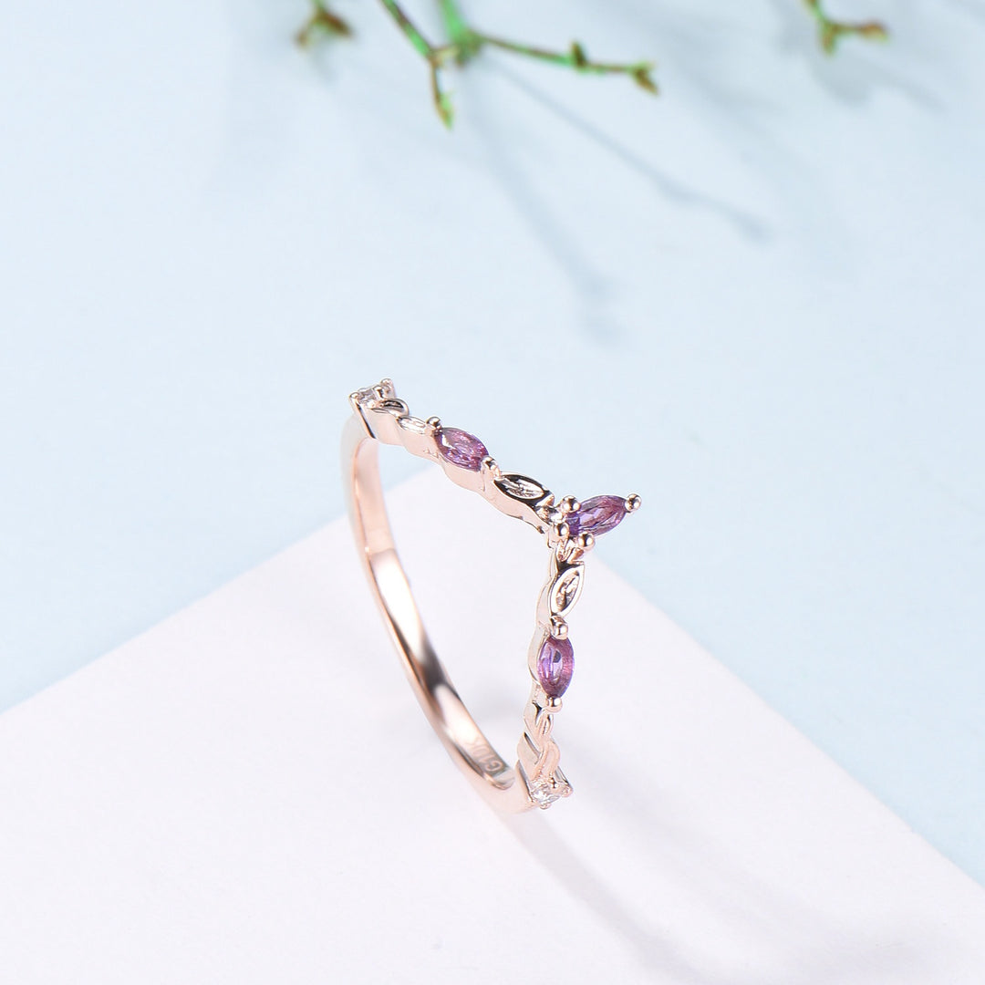 Vintage Curved V amethyst wedding band yellow gold leaf vine matching band purple crystal art deco stacking promise ring anniversary gift - PENFINE