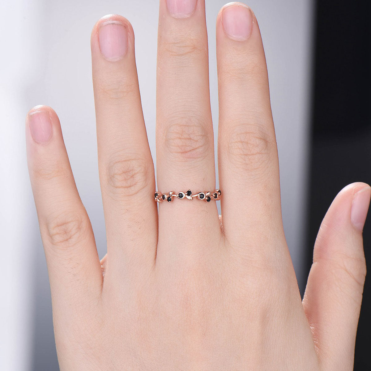 Retro Queen Wedding Band Vintage Black Spinel Stacking Ring For Women Rose Gold Art Deco fianc??¨¬|e Wedding Ring Anniversary Gift - PENFINE