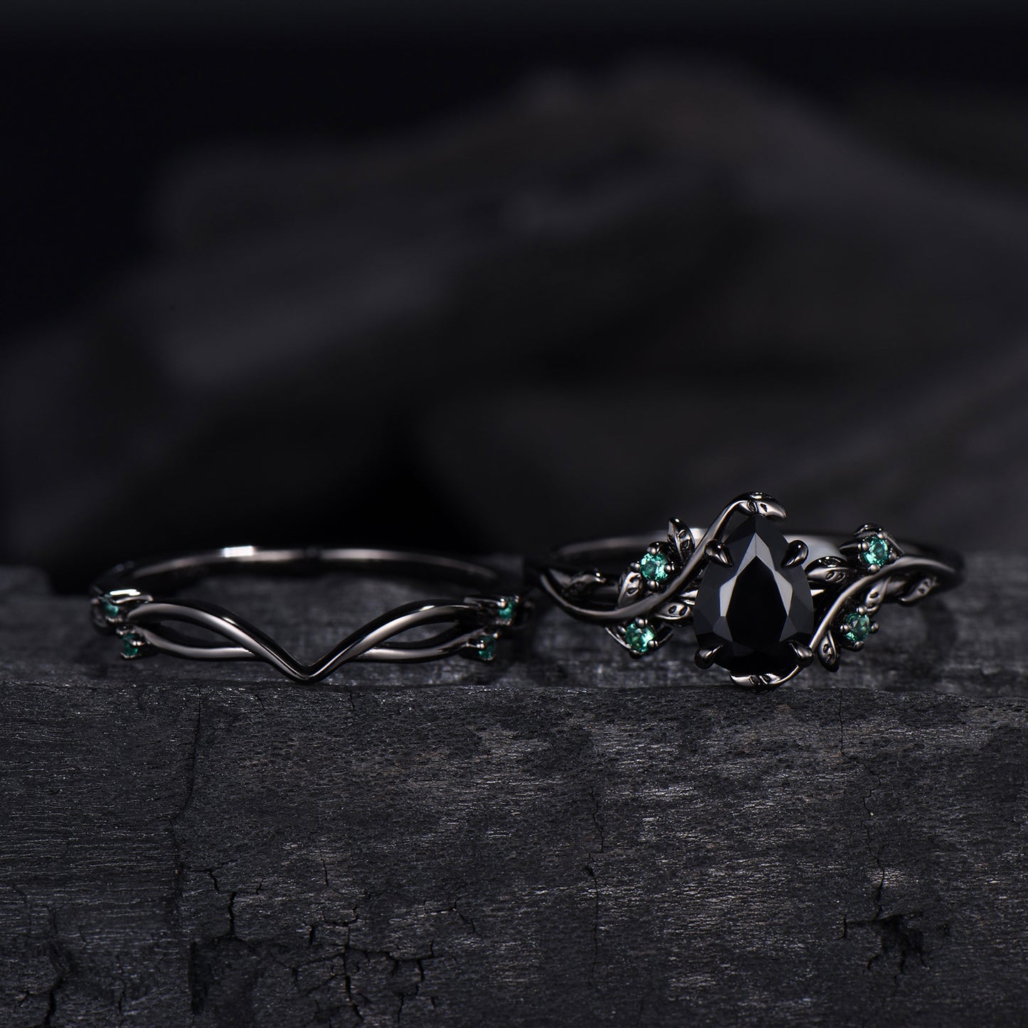 Pear shaped natural black onyx engagement ring set leaf design emerald gothic wedding set twig vine nature inspired emerald 2pcs bridal set