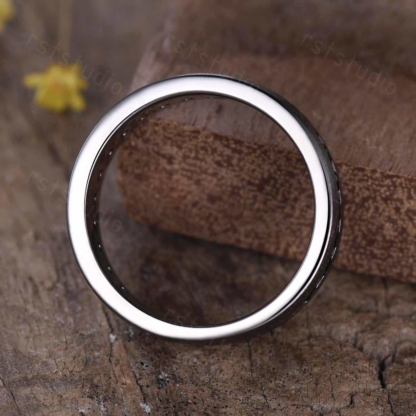 Black Gold Ring: Mens Brushed Band with Black Spinel