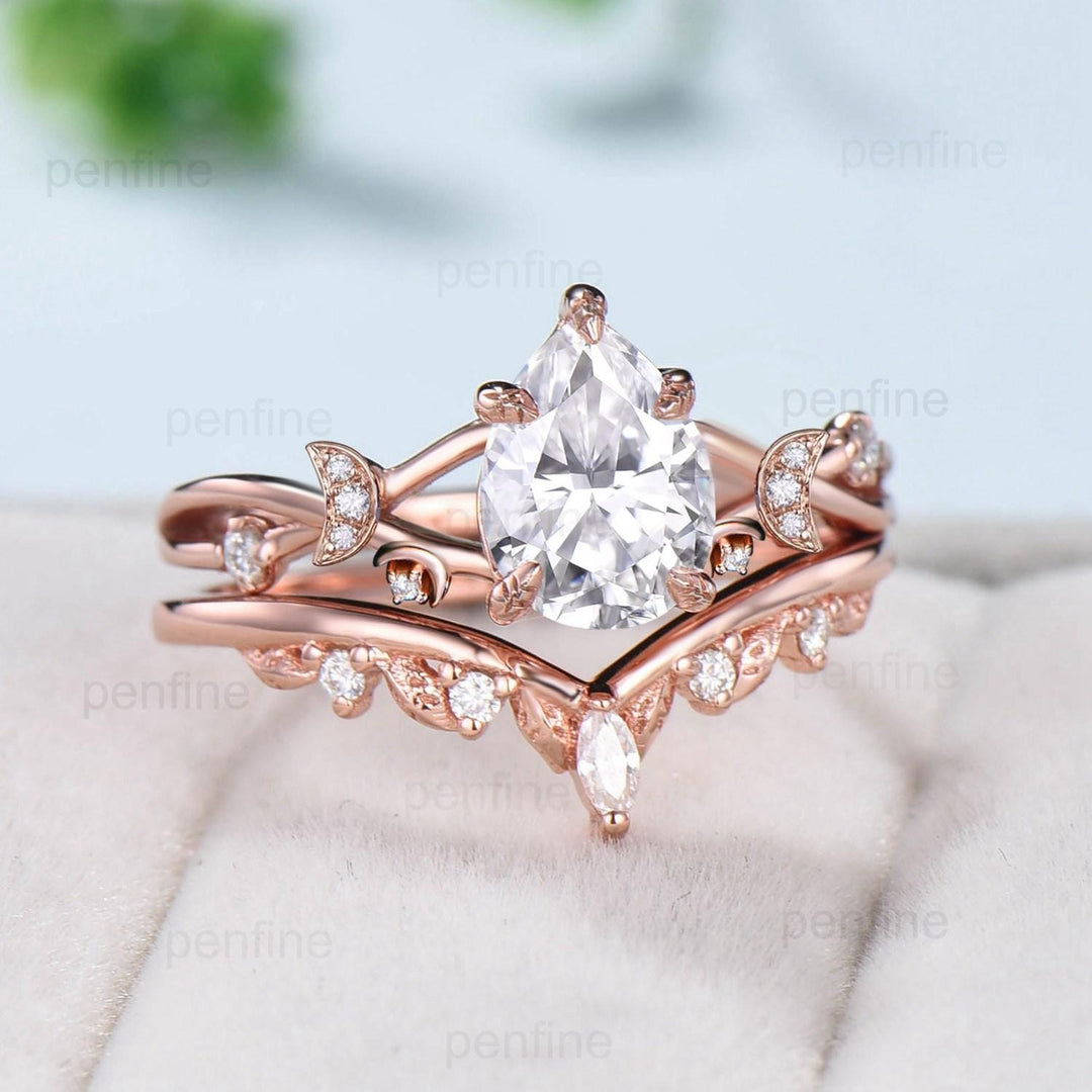 Vinatge pear shaped moissanite wedding ring set moon engagement ring women vintage unique anniversary gift rose gold lab grown diamond ring - PENFINE