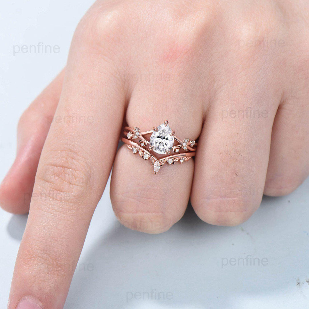 Vinatge pear shaped moissanite wedding ring set moon engagement ring women vintage unique anniversary gift rose gold lab grown diamond ring - PENFINE