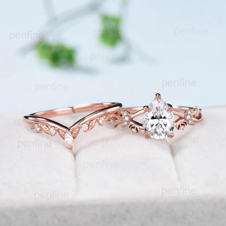 Vinatge pear shaped moissanite wedding ring set moon engagement ring women vintage unique anniversary gift rose gold lab grown diamond ring - PENFINE