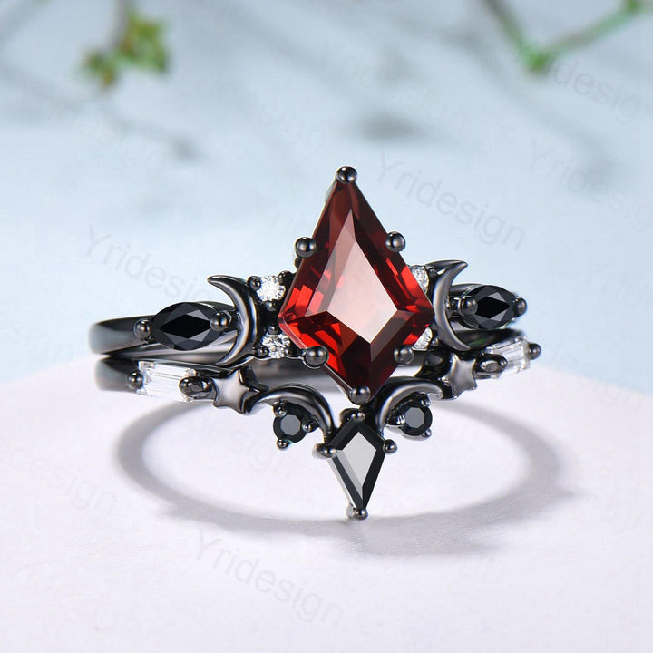 Unique Black gold kite cut garnet ring Unique crescent moon star January birthstone engagement ring black spinel delicate bridal wedding set - PENFINE