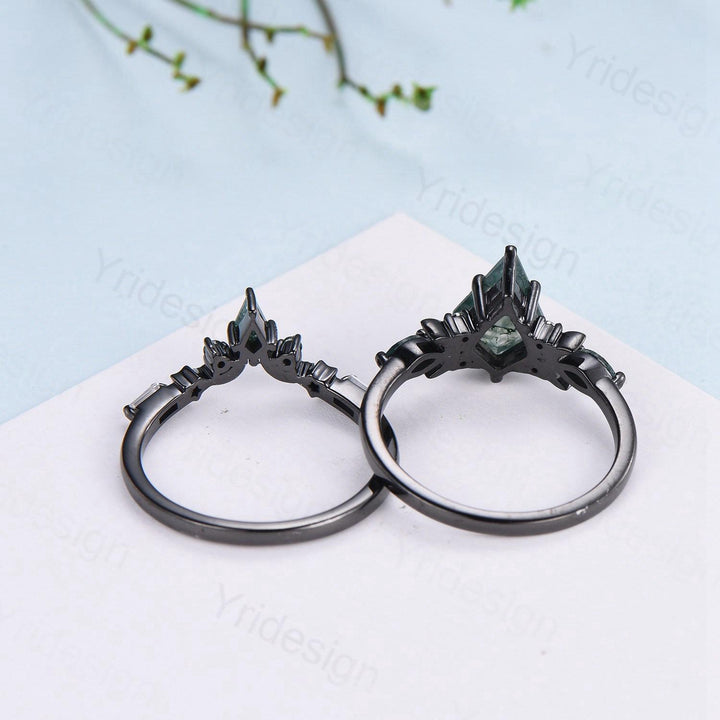 Unique Black gold kite cut garnet ring Unique crescent moon star January birthstone engagement ring black spinel delicate bridal wedding set - PENFINE