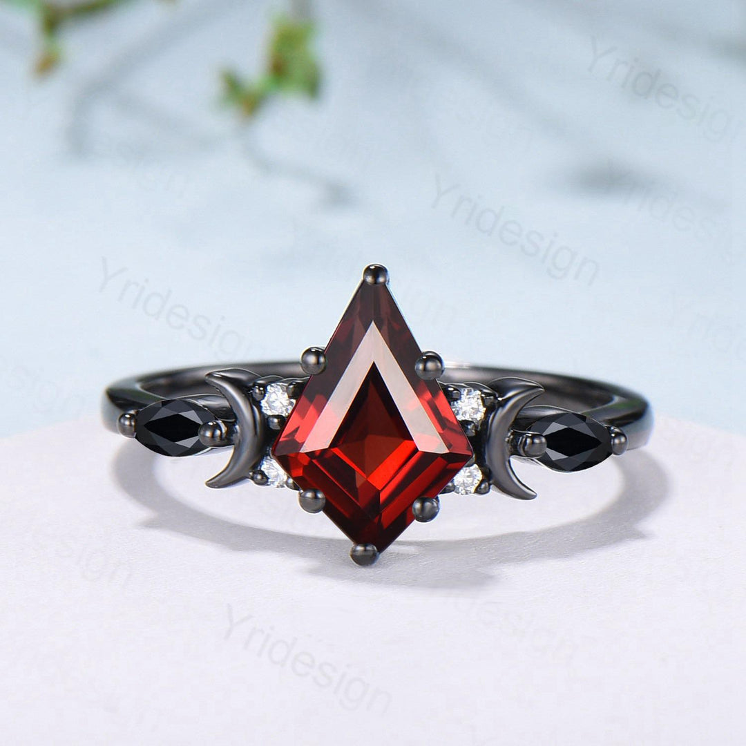 Unique Black gold kite cut garnet ring Unique crescent moon star January birthstone engagement ring black spinel delicate bridal wedding set - PENFINE