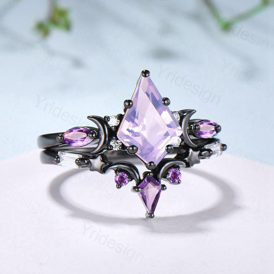 Unique Black gold kite cut lavender amethyst ring Unique crescent moon star purple engagement ring delicate amethyst 2pcs bridal wedding set - PENFINE