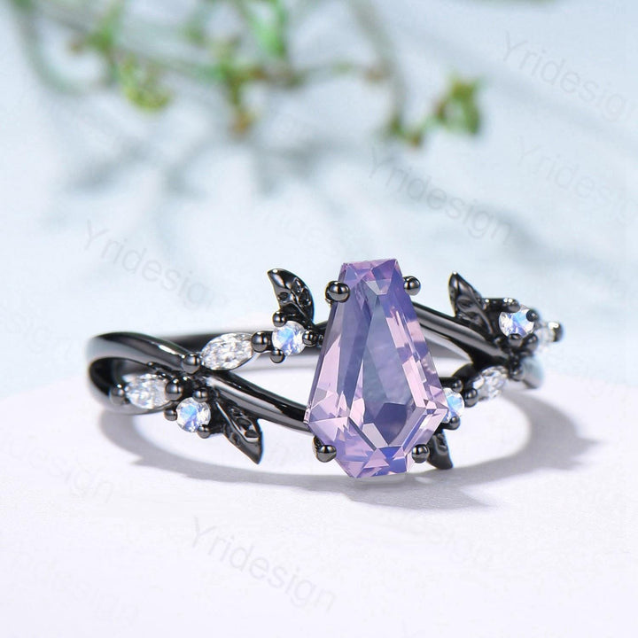 Unique Lavender Amethyst Engagement Ring, Black Gold Gothic Ring, Cluster Moonstone Wedding Ring, Split Shank Coffin Ring Anniversary Gift - PENFINE