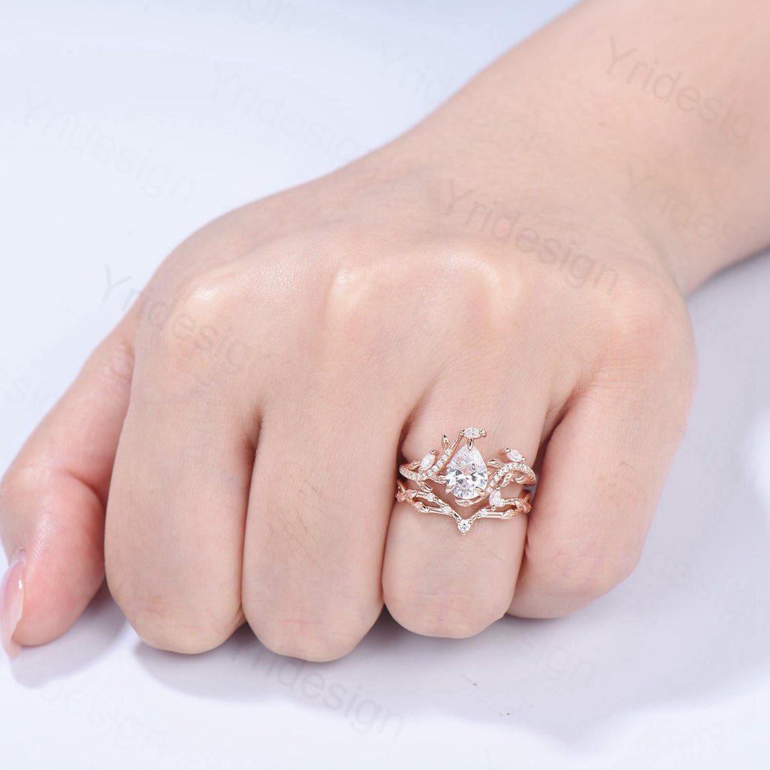 Vintage Pear Diamond Engagement Ring Set Nature Inspired Moissanite Wedding Ring Set 14k Rose Gold 2pcs Snake CVD Diamond Bridal Set Women - PENFINE