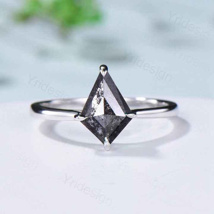 Dainty Salt and Pepper Diamond Engagement Ring Set Kite Solitaire Minimalist Wedding Set Simple Diamond Bridal Set Anniversary Promise gift - PENFINE