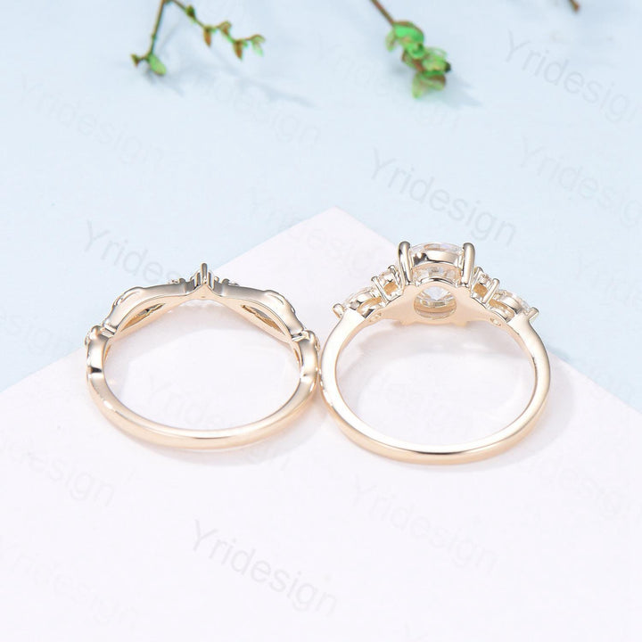 Vintage Round Cut Moissanite Engagement Ring Set 14K Yellow Gold Lab Grown Diamond Bridal Ring Set 2pcs Anniversary Promise Ring Set Women - PENFINE