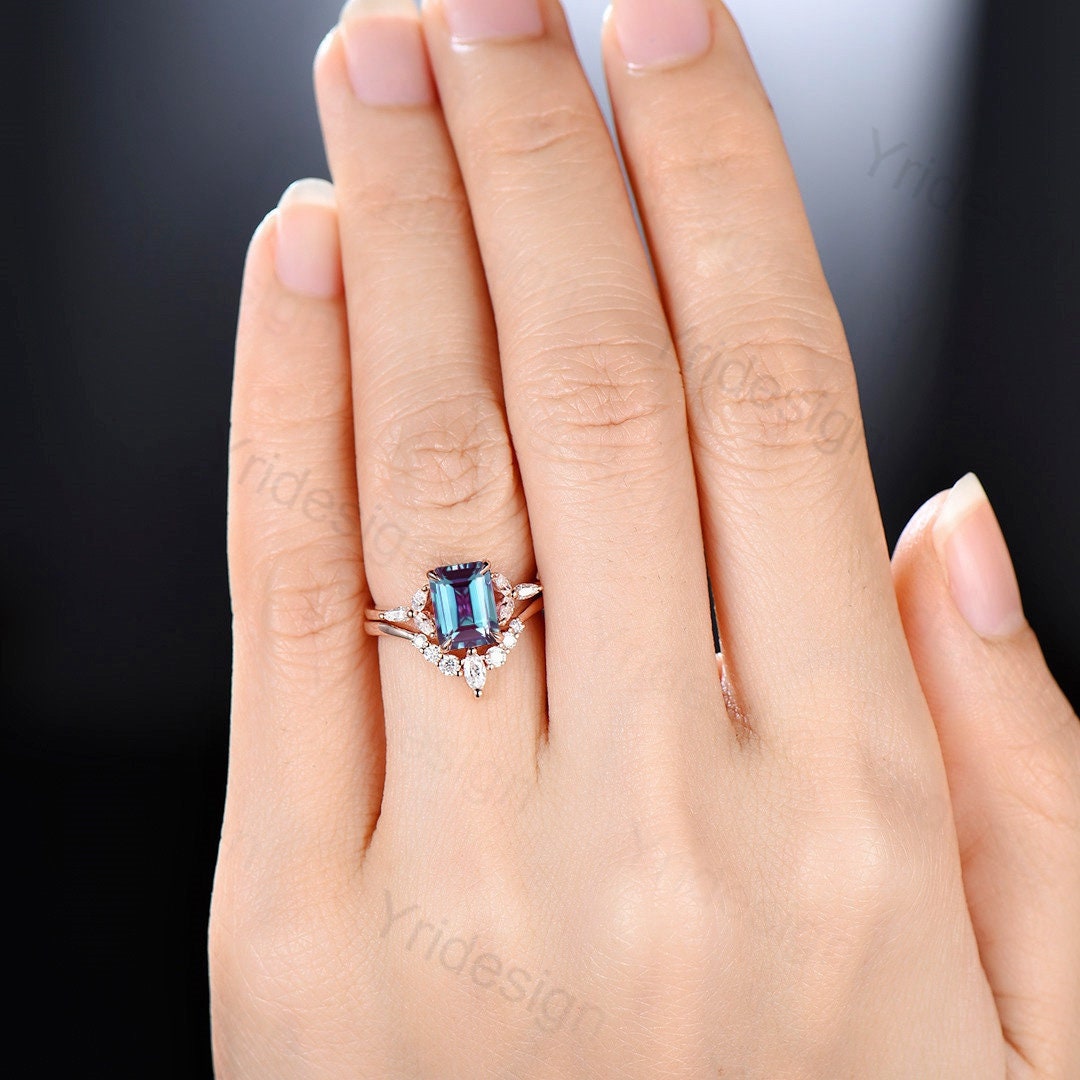 Emerald Cut Alexandrite Engagement Ring Set Rose Gold-14K/18K 2pcs Unique Vintage Alexandrite Diamond Wedding Set For Women June Birthstone - PENFINE