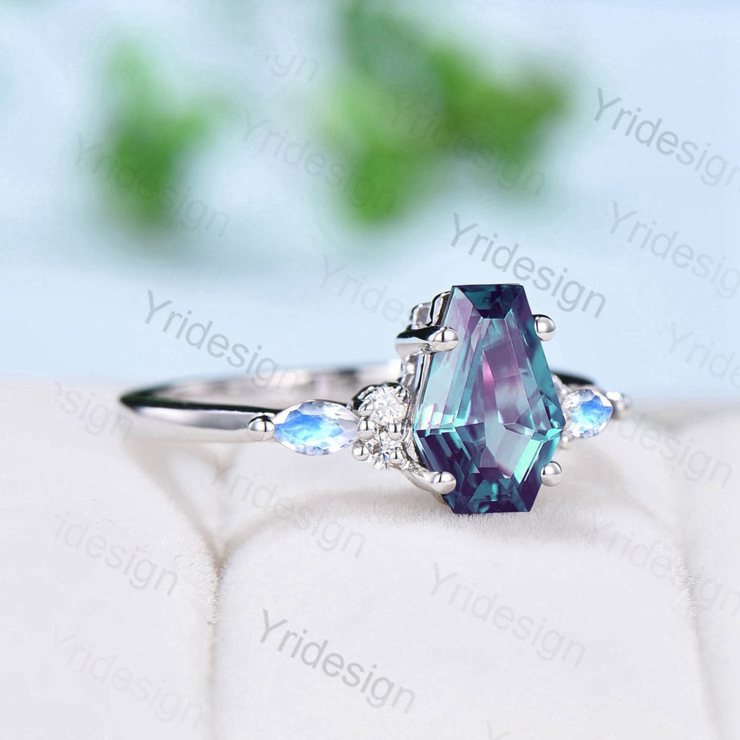 Vintage Coffin shaped Alexandrite engagement ring white gold
