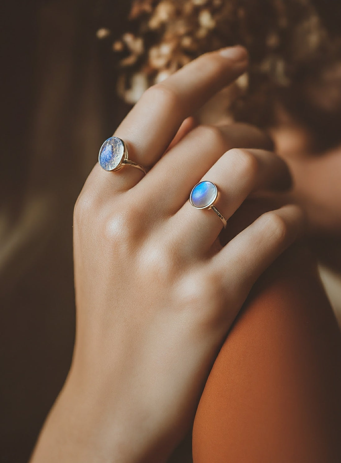 The Complete Guide To Choosing Moonstone Rings-20 Elegant moonstone Engagement Rings Online - PENFINE