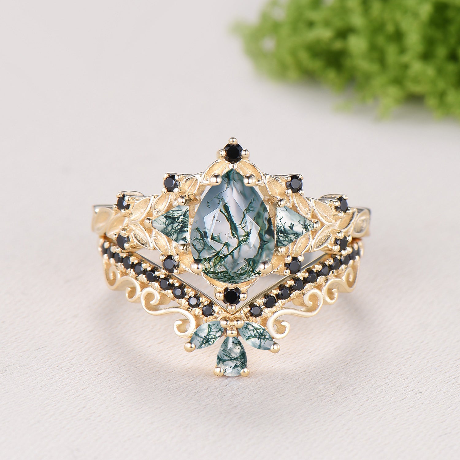 Vintage Pear Shaped Moss Agate Engagement Ring Set | Nature Inspired Leaf Vine Black Spinel Bridal Set | Unique Teardrop Wedding Set For Her
