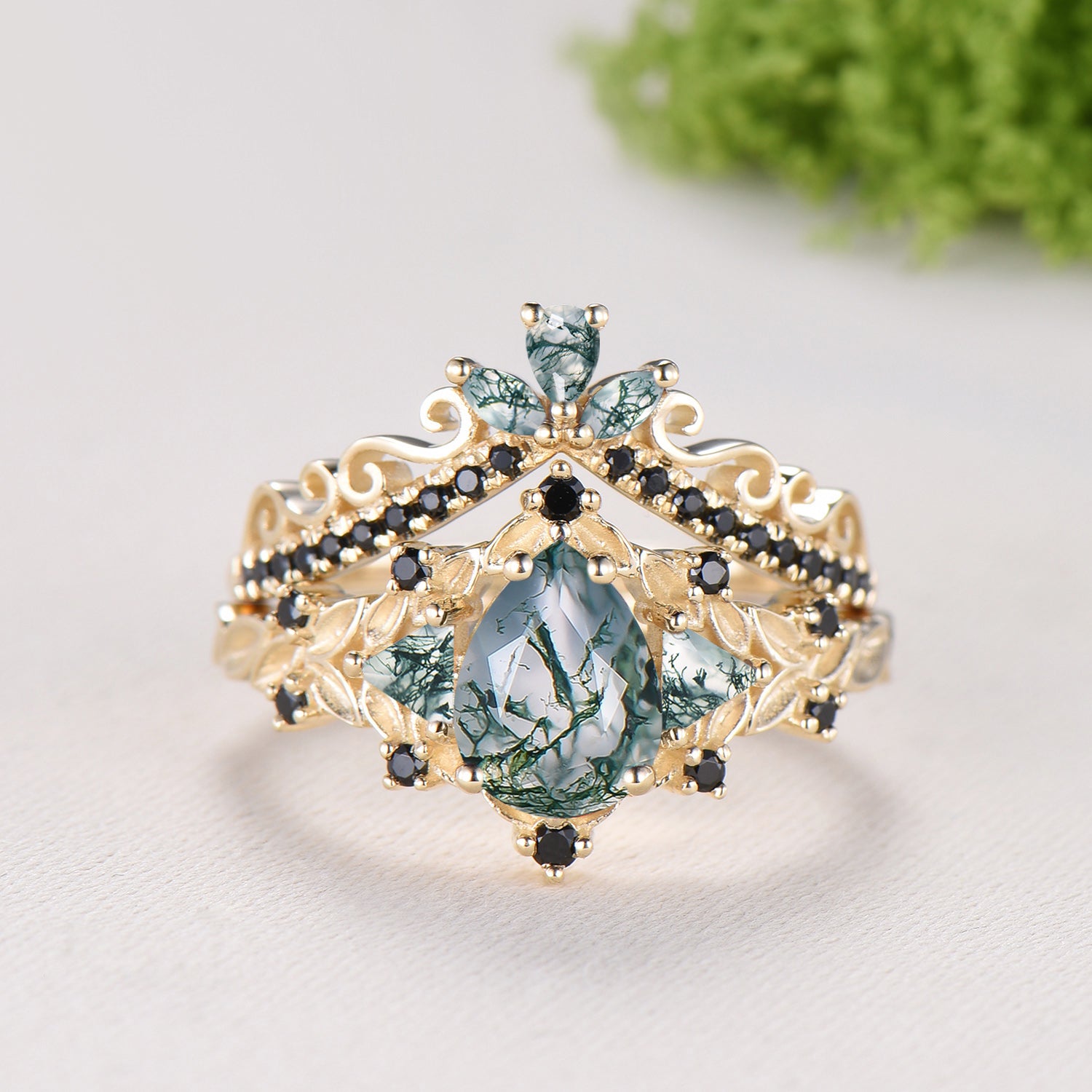 Vintage Pear Shaped Moss Agate Engagement Ring Set | Nature Inspired Leaf Vine Black Spinel Bridal Set | Unique Teardrop Wedding Set For Her