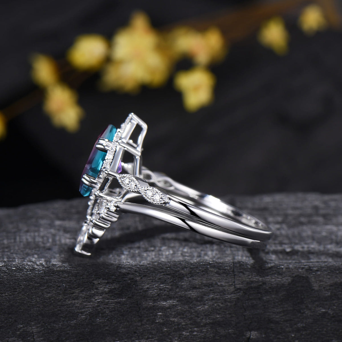 Asscher Cut Color-change Alexandrite Art Deco Bridal Ring Set Moissanite Curved Matching Band
