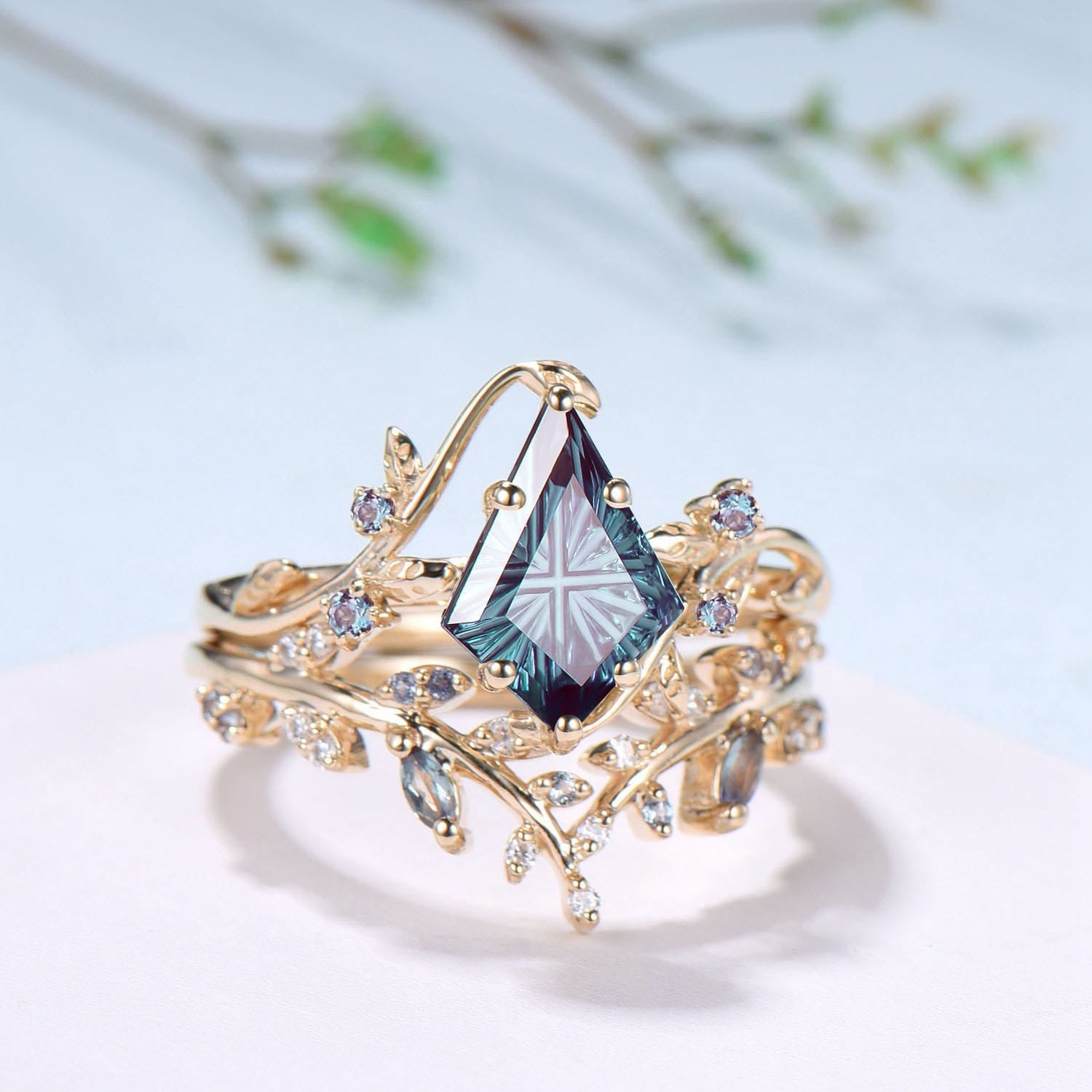 Willow Kite Cut Starburst Alexandrite Engagement Ring Set | Leaf Vine Nature Inspired Bridal Set