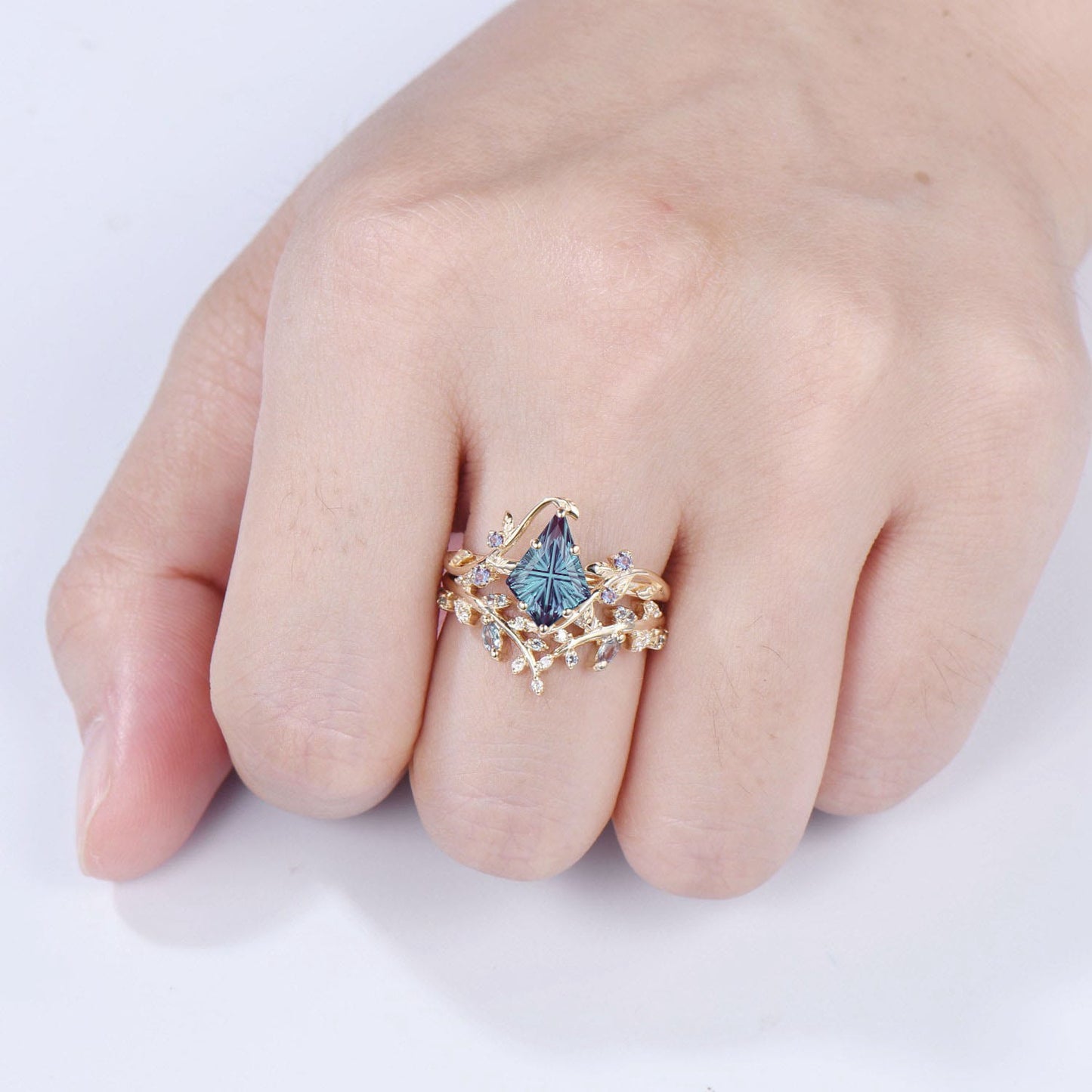 Willow Kite Cut Starburst Alexandrite Engagement Ring Set | Leaf Vine Nature Inspired Bridal Set
