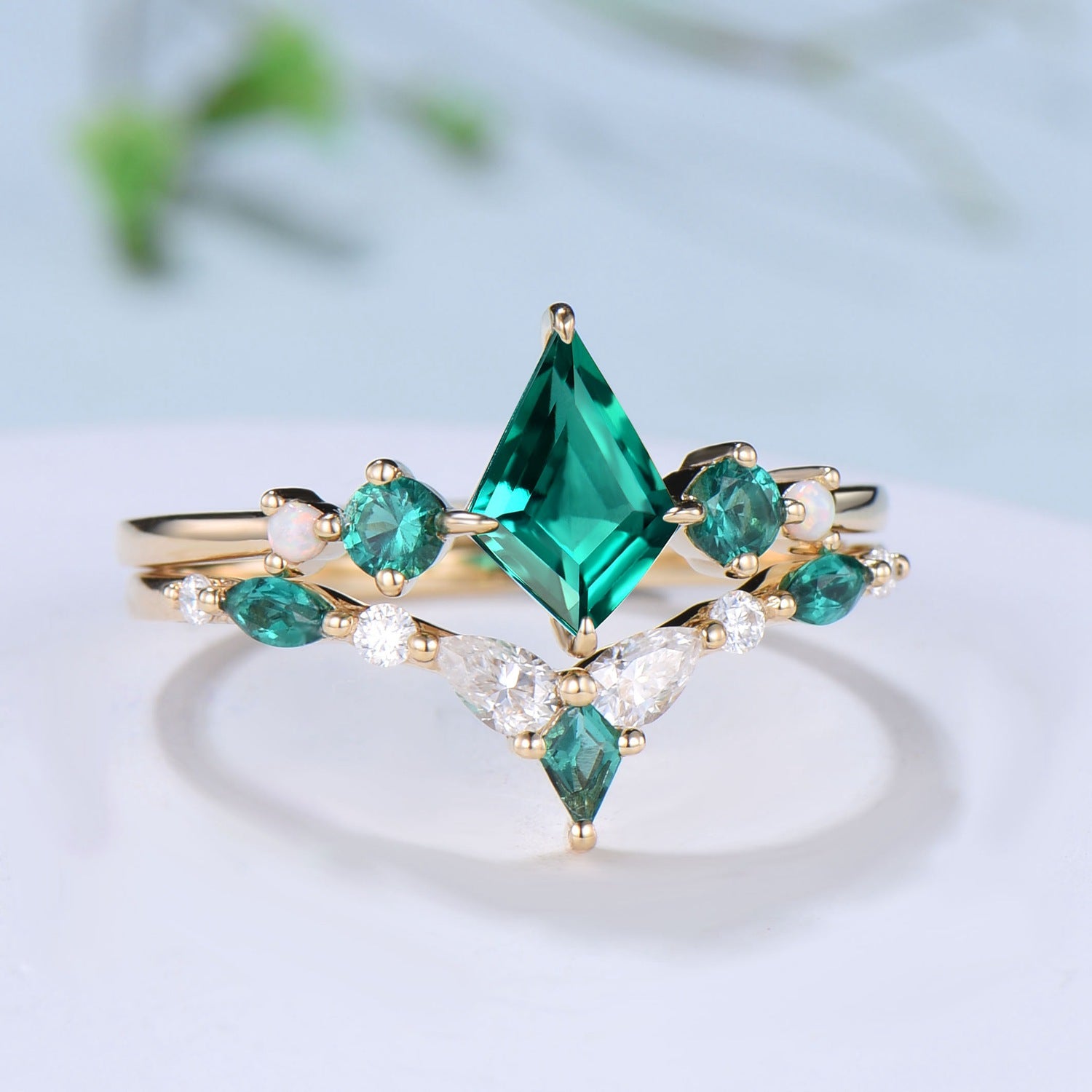 Vintage Kite Cut Emerald Ring Unique Five Stone Green Emerald Engagement Ring Set Art Deco Opal Moissanite Stacking Bridal Set Women Gift - PENFINE