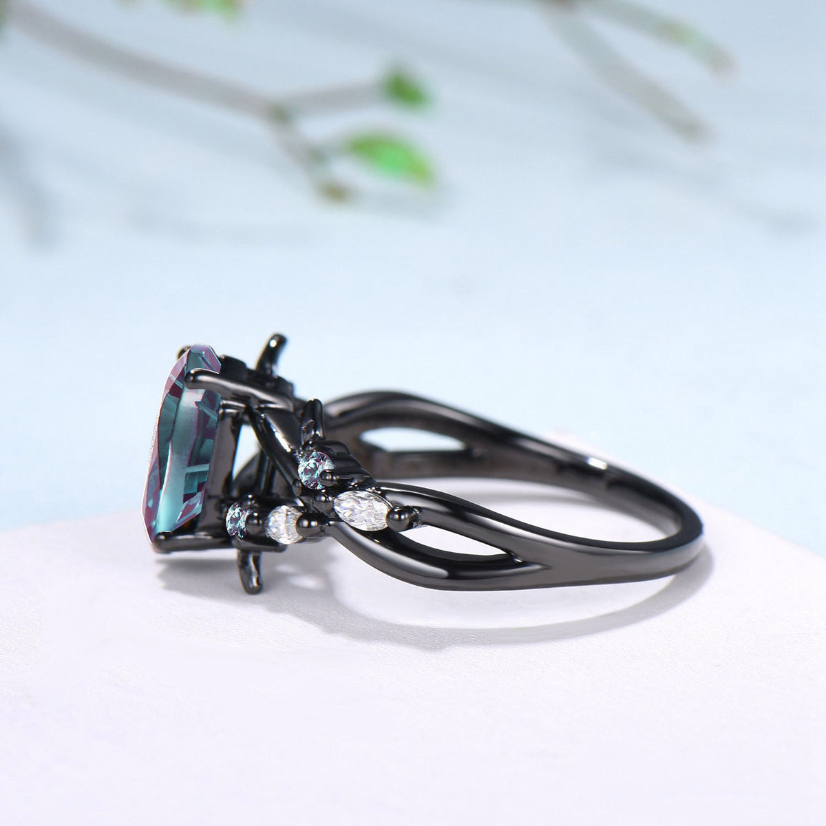 Hexagon Shaped Fantasy Cut Alexandrite Engagement Ring Color-change Split Shank Ring