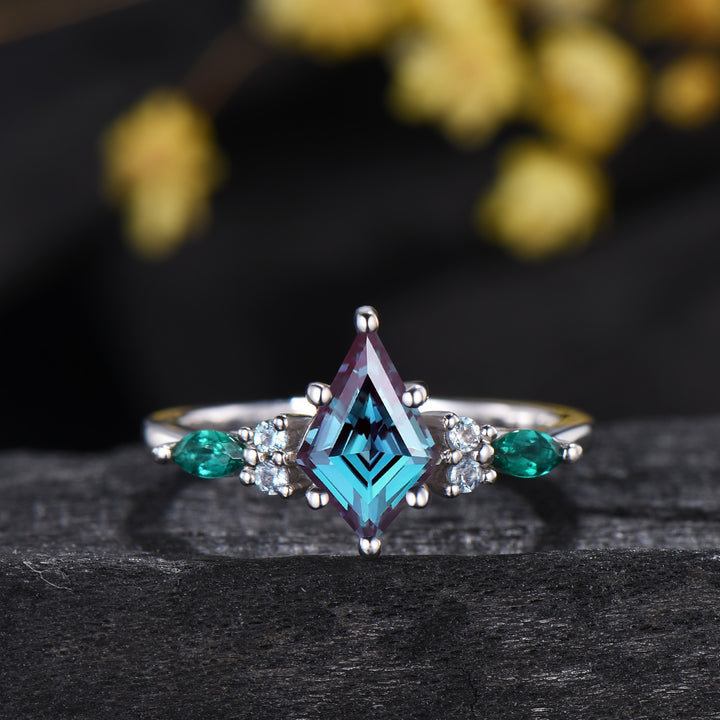 Vintage Kite Cut Alexandrite Engagement Ring Set, Art Deco Marquise Emerald Bridal Set, Unique Open Gap Stacking Band Wedding Set for Women