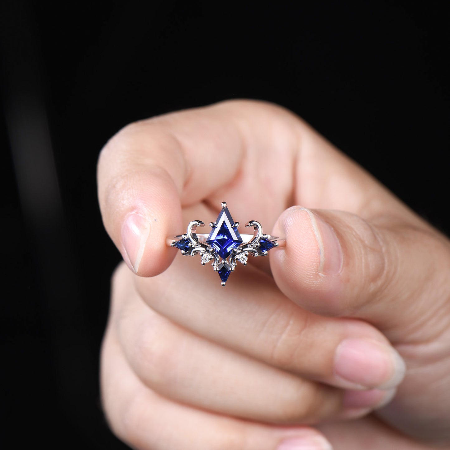 Unique Sapphire Ring Set Vintage Kite Cut Blue Sapphire Engagement Ring Open Gap Ruby Wedding Band Gold Bridal Set Anniversary Promise Gifts