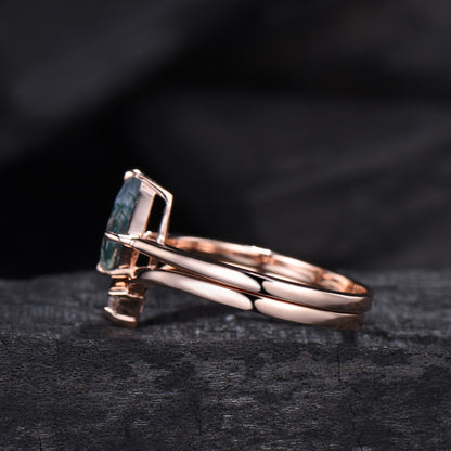 Vintage unique kite shaped green moss agate engagement ring set rose gold silver dainty princess cut moissanite bridal ring set for women