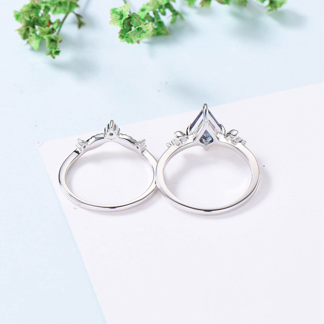 Vintage kite shaped Alexandrite engagement ring set rose gold Unique Celestial moon wedding ring for women band June birthstone promise ring - PENFINE