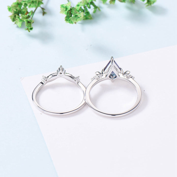 Vintage kite shaped Alexandrite engagement ring set rose gold Unique Celestial moon wedding ring for women band June birthstone promise ring - PENFINE
