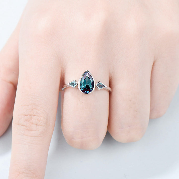 Vintage 6x9mm Pear Shaped Alexandrite Engagement Ring Three Stone Bezel Set kite color change alexandrite rose gold Wedding Ring For Women - PENFINE