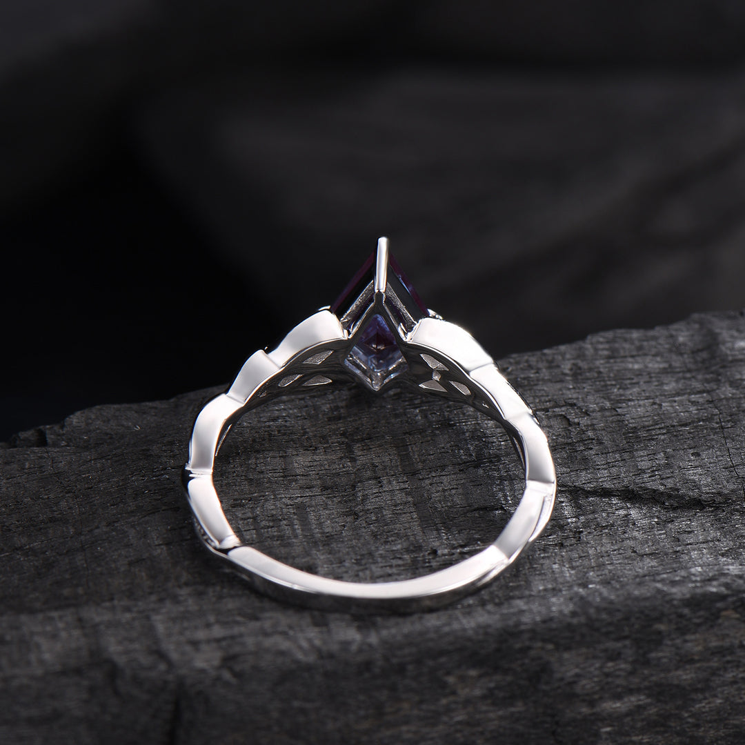 Solitaire Kite Cut Alexandrite Ring Celtic Love Knot Norse Viking Alexandrite Engagement Ring