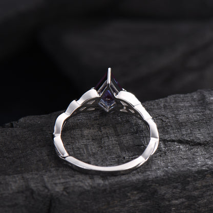Solitaire Kite Cut Alexandrite Ring Celtic Love Knot Norse Viking Alexandrite Engagement Ring