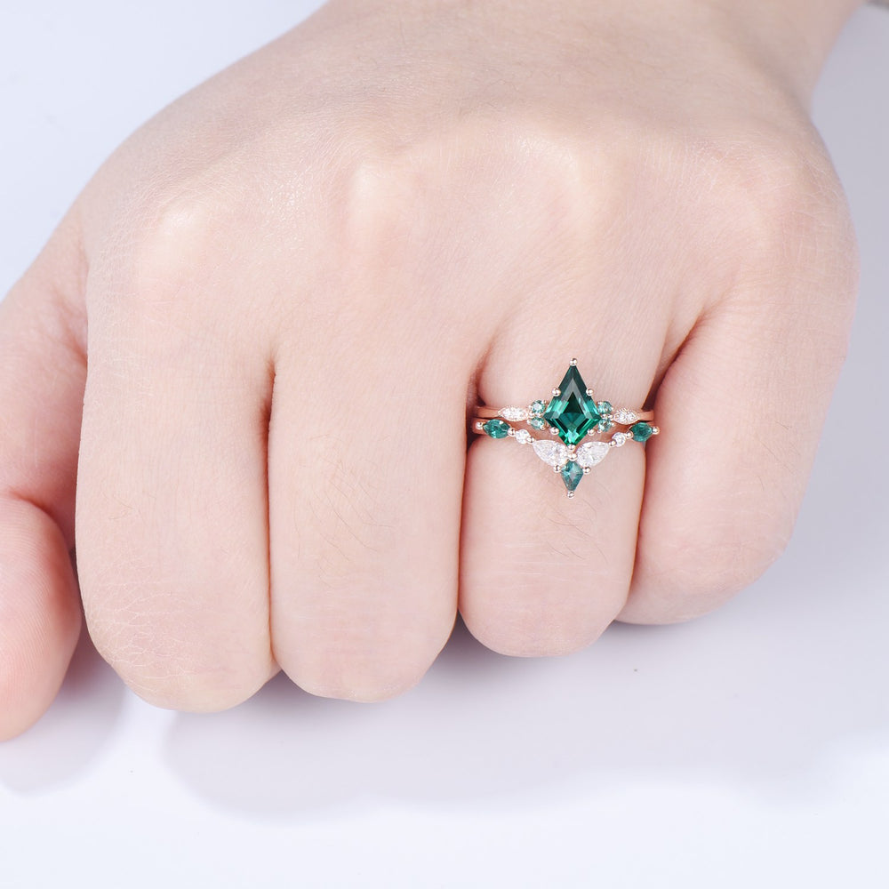 Vintage Kite Cut Emerald Ring For Women Silver Rose Gold Unique Lab Emerald Engagement Ring Art Deco Marquise Milgrain Wedding Ring Set - PENFINE