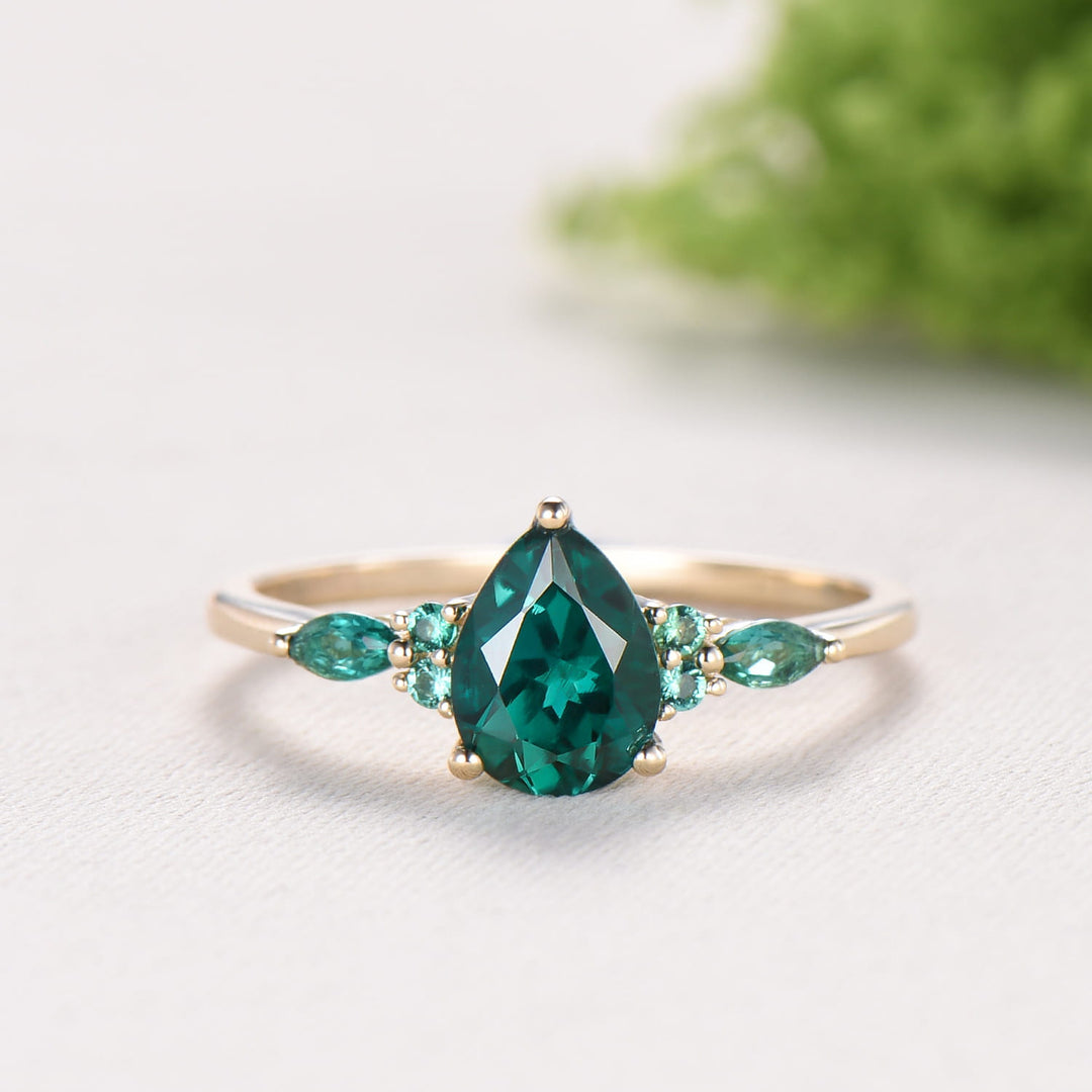 Vintage Pear Shaped Emerald Engagement Ring Set Retro Marquise Emerald Wedding Ring Set Art Deco Green Gemstone Anniversary Bridal Ring Set - PENFINE