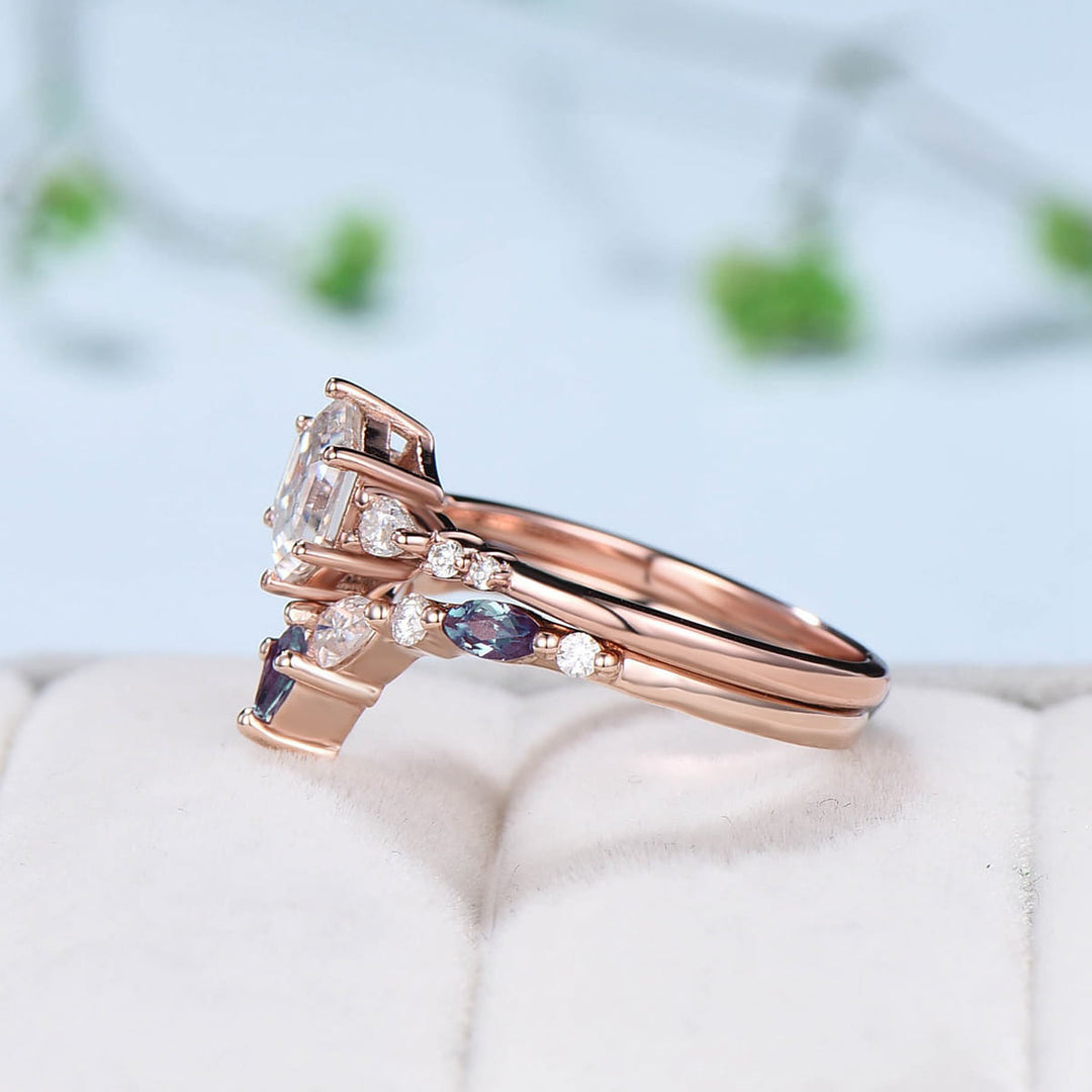 Vintage 1.5Ct Oval Moissanite engagement ring set unique rose gold wedding ring set crown alexandrite stacking band Bridal Promise ring - PENFINE