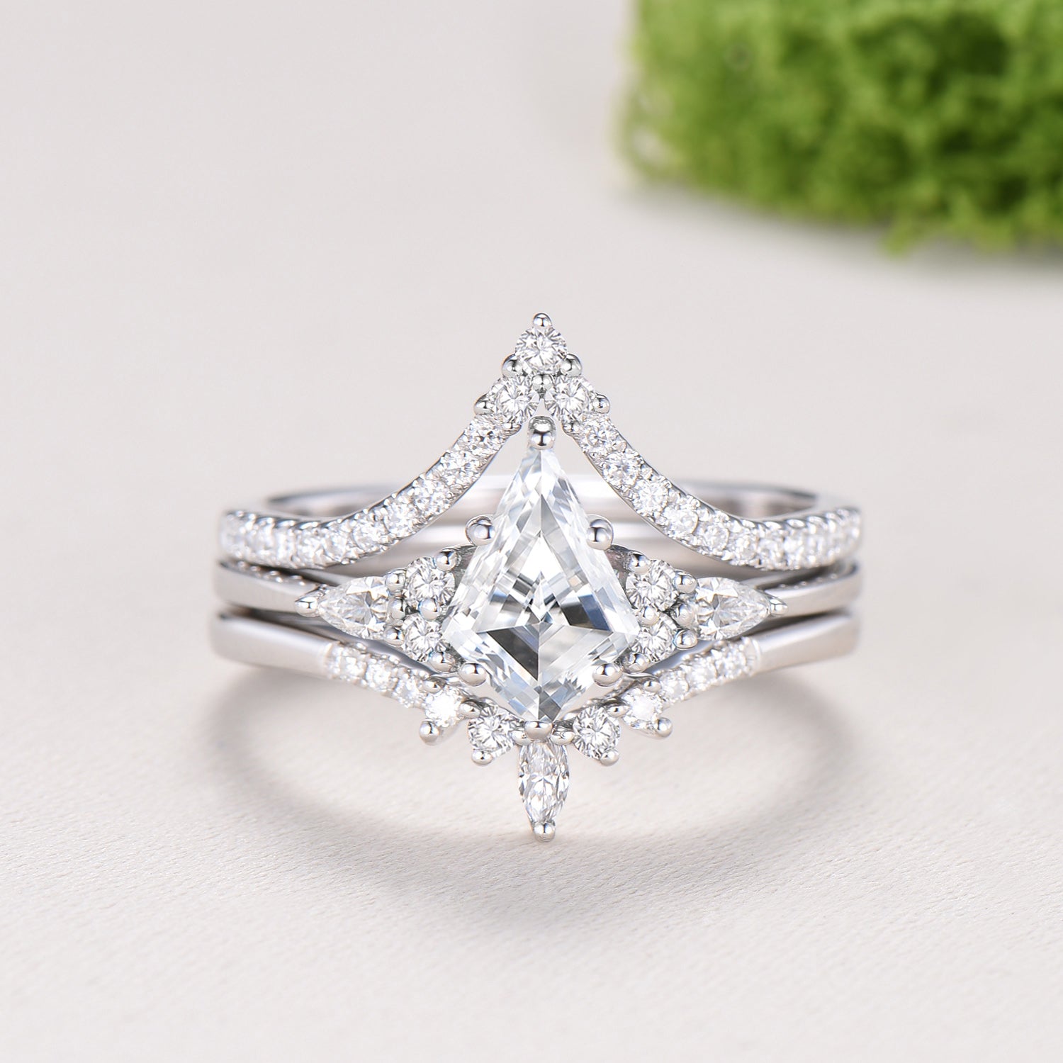 3pcs kite cut moissanite engagement ring set 14k white gold art deco diamond wedding bridal ring set