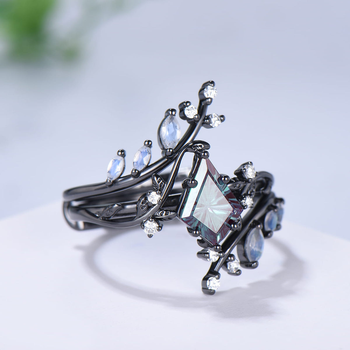 Gothic Black Gold 1.5CT Kite Cut Starburst Alexandrite Moonstone Engagement Ring Set