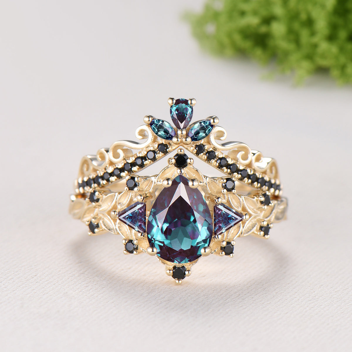 Vintage Pear Alexandrite Engagement Ring Set, 14k Rose Gold, Black Spinel Leaf Vine