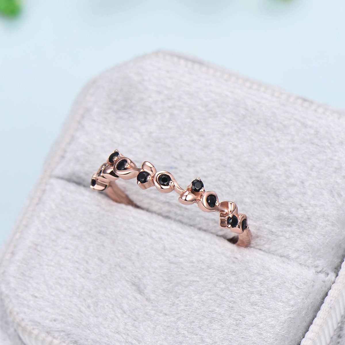 Retro Queen Wedding Band Vintage Black Spinel Stacking Ring For Women Rose Gold Art Deco fiancée Wedding Ring Anniversary Gift - PENFINE