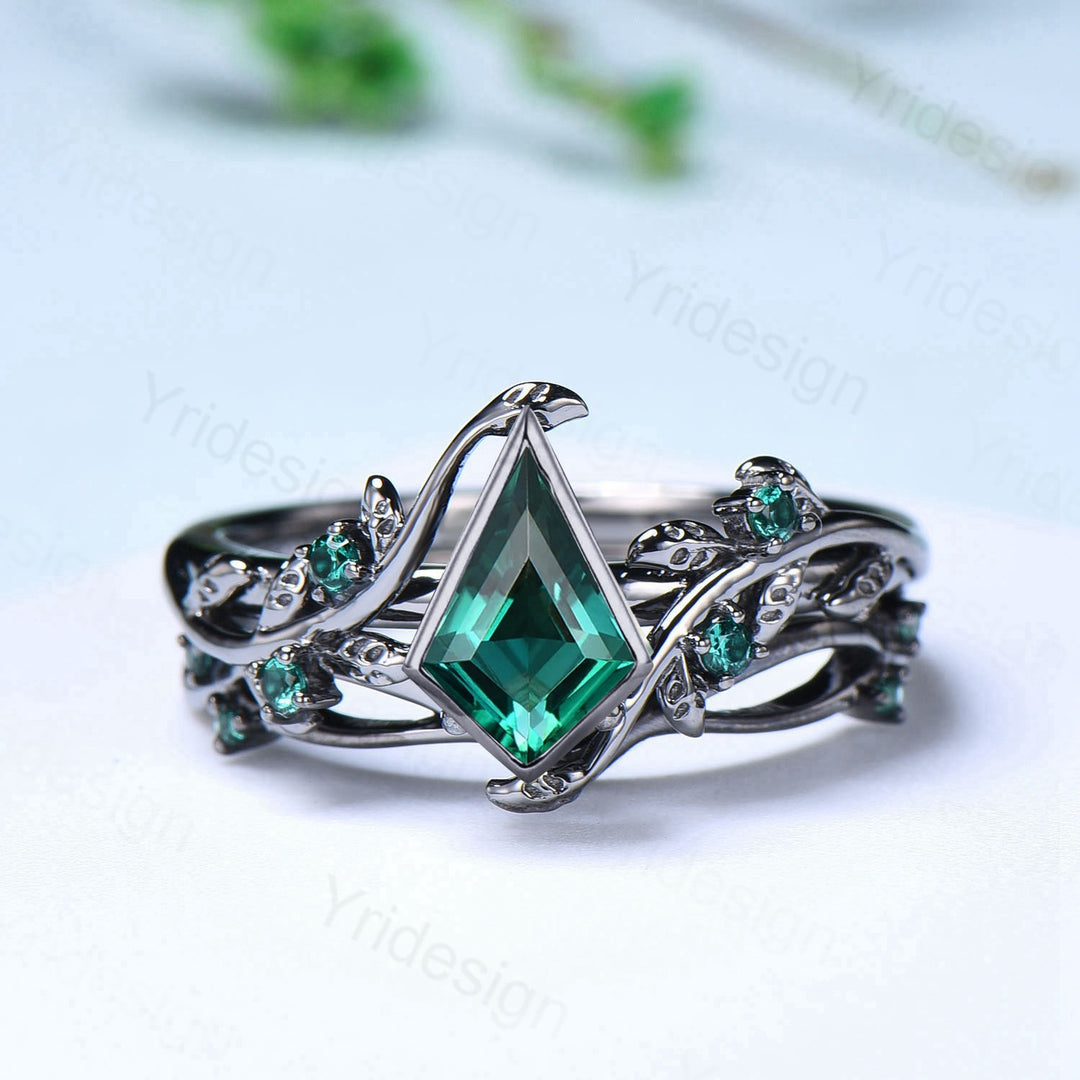 Gothic Forest Vine Kite Cut Emerald Engagement Ring Set | Black Gold & Bezel Wedding Set - PENFINE