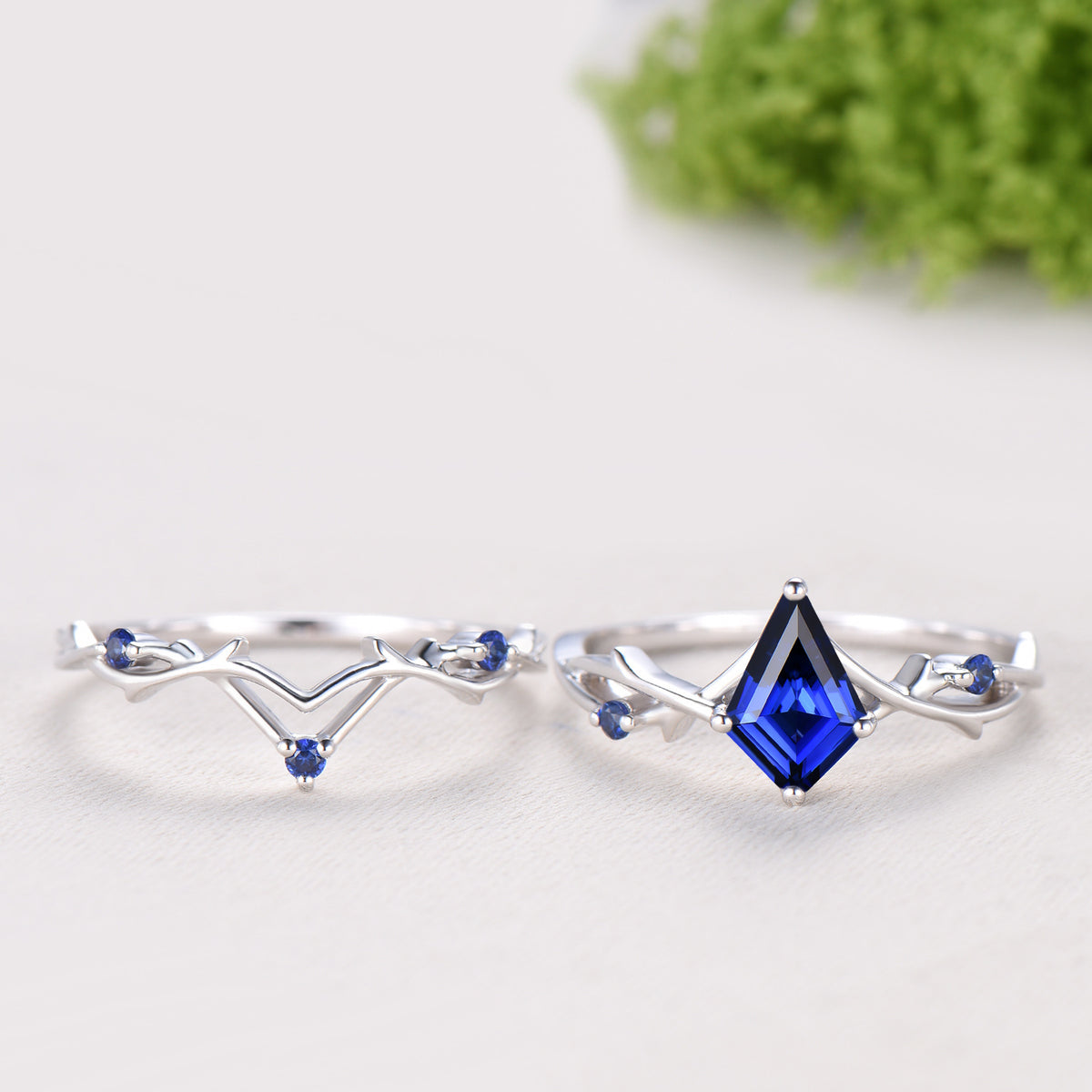 Art Deco black gold blue sapphire engagement ring set split shank kite cut blue sapphire wedding ring elegant anniversary bridal set women