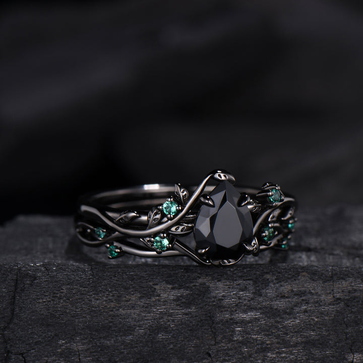 Pear shaped natural black onyx engagement ring set leaf design emerald gothic wedding set twig vine nature inspired emerald 2pcs bridal set