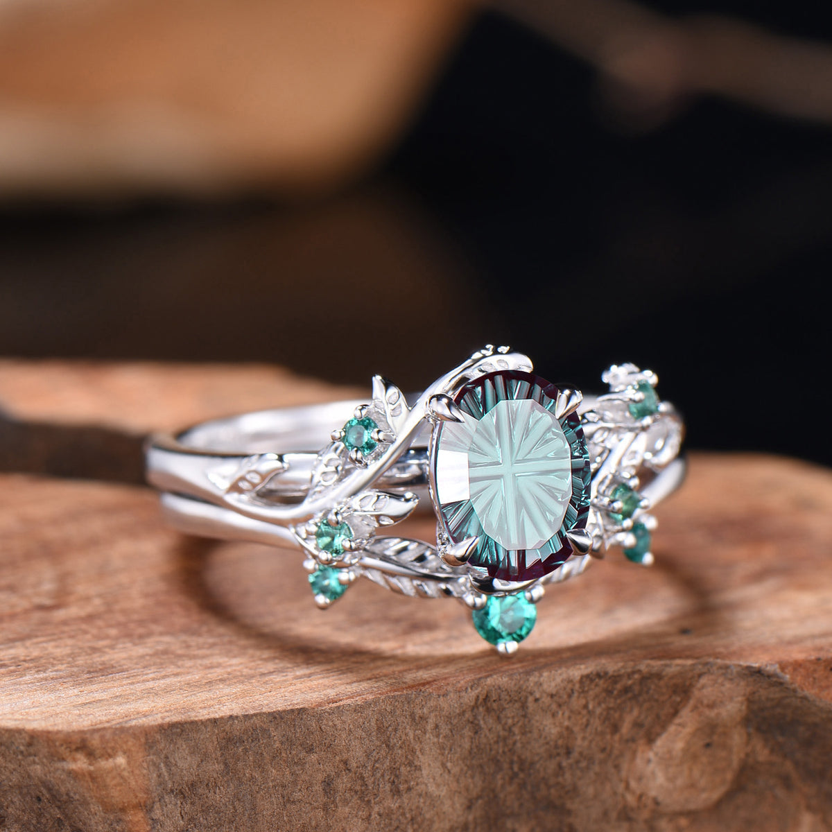 Nature Inspired Ring Set Fantasy Cut Color-change Alexandrite Leaf Wedding Ring Emerald Matching Band
