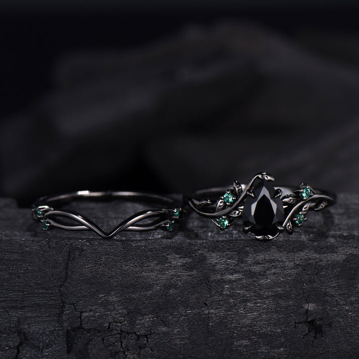 Pear shaped natural black onyx engagement ring set leaf design emerald gothic wedding set twig vine nature inspired emerald 2pcs bridal set