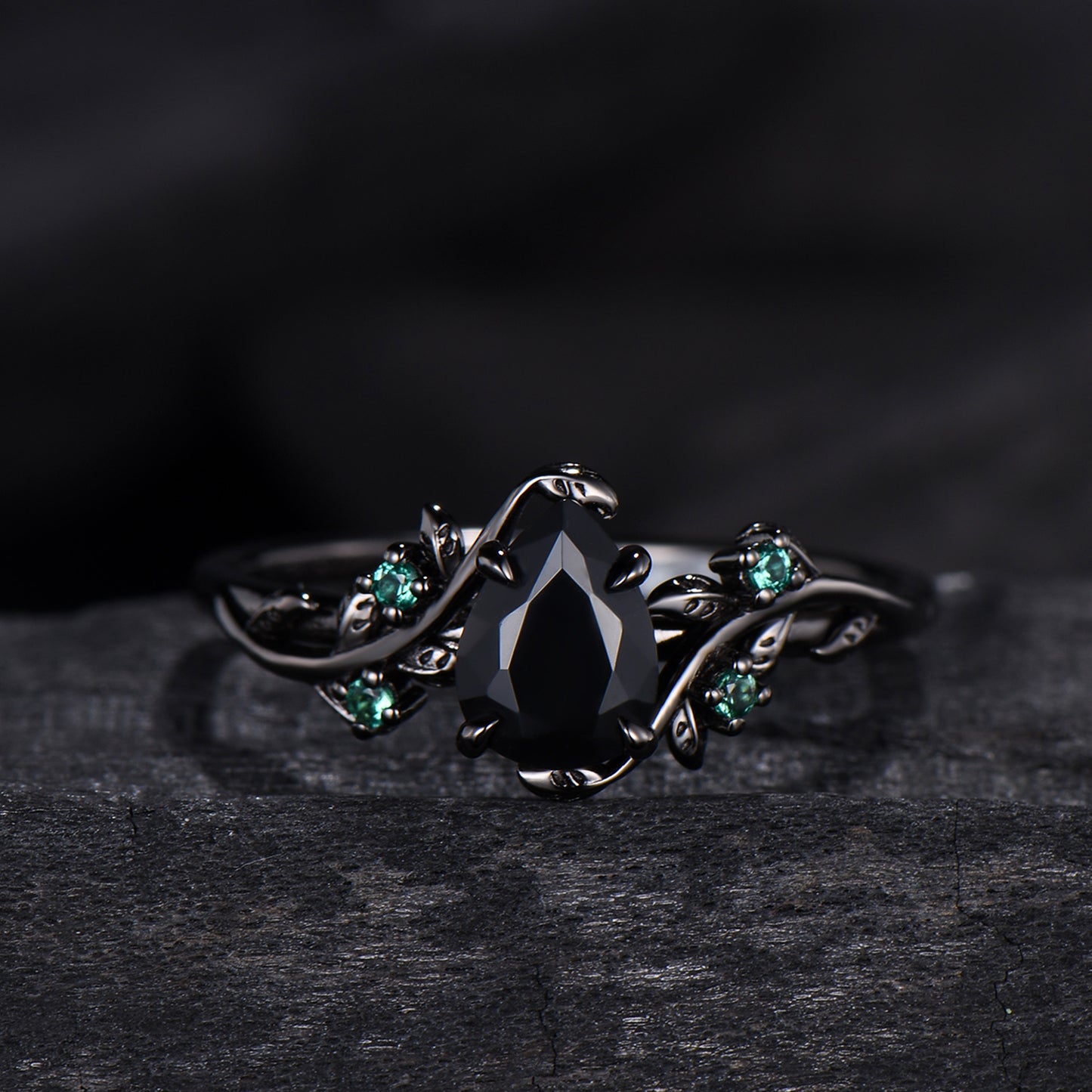 Pear shaped natural black onyx engagement ring set leaf design emerald gothic wedding set twig vine nature inspired emerald 2pcs bridal set