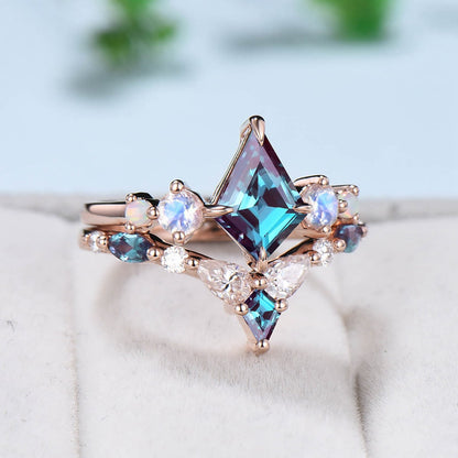 Vintage Alexandrite Engagement Ring Kite Cut Unique Moonstone Opal Wedding Set Crown Art Deco Stacking Ring June Birthstone Bridal Set Gift - PENFINE